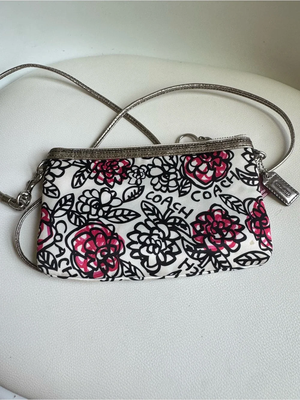 Coach Poppy Floral Graffiti Crossbody Clutch Pink Silver Y2K 2000s